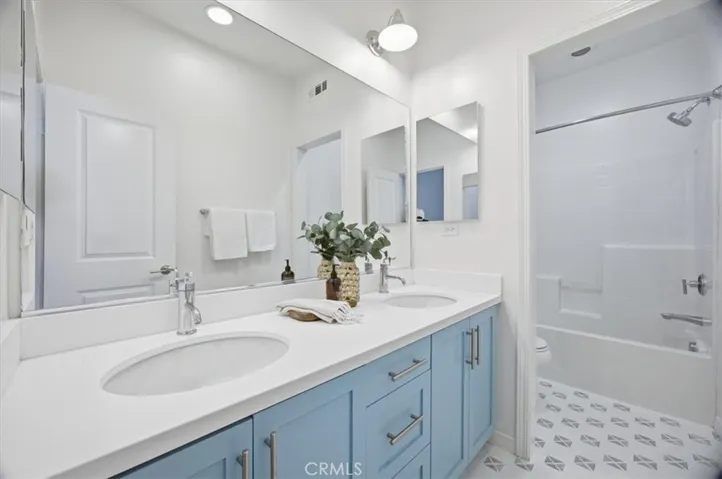 12921 Union Avenue 107, Hawthorne, California 90250
