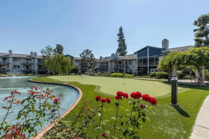 CLSM Courtyard & Putting Green