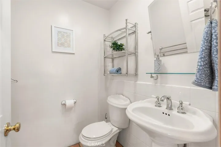 Powder room