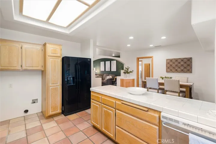 Kitchen set up to accommodate laundry if desired