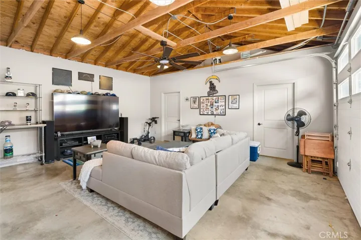 HUGE garage with ADU potential