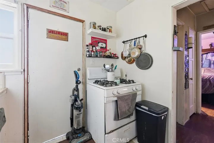 Unit A kitchen