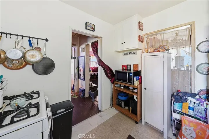 Unit A kitchen
