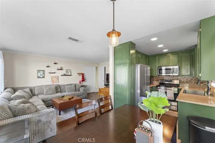 18128 Sundowner 1139, Canyon Country, California 91387