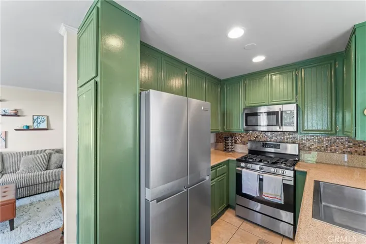 18128 Sundowner 1139, Canyon Country, California 91387