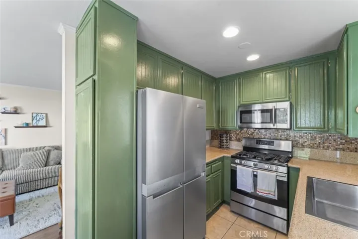 18128 Sundowner 1139, Canyon Country, California 91387