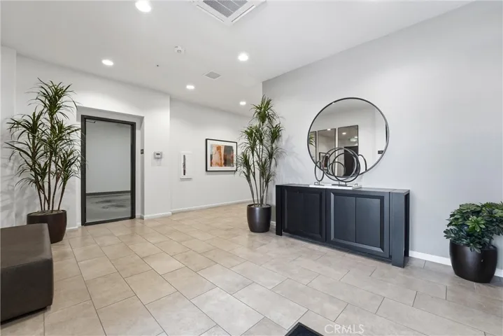 A direct access from the garage to the lobby.