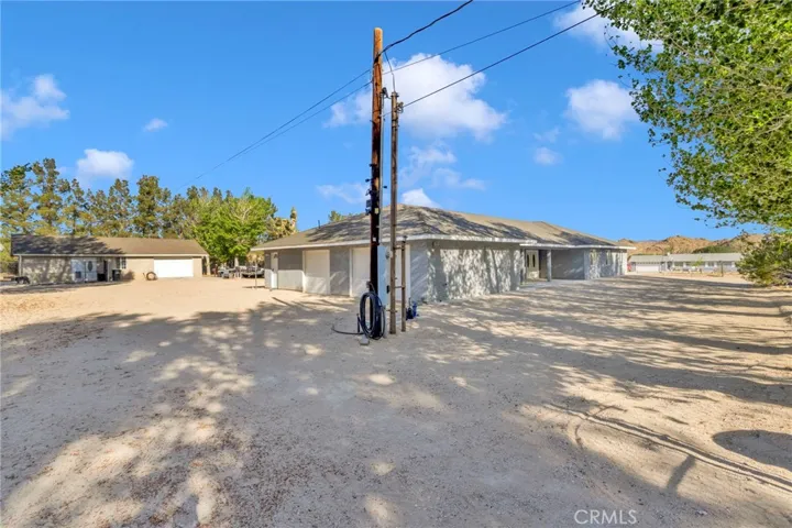 10298 Custer Avenue, Lucerne Valley, California 92356