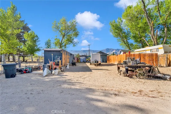 10298 Custer Avenue, Lucerne Valley, California 92356