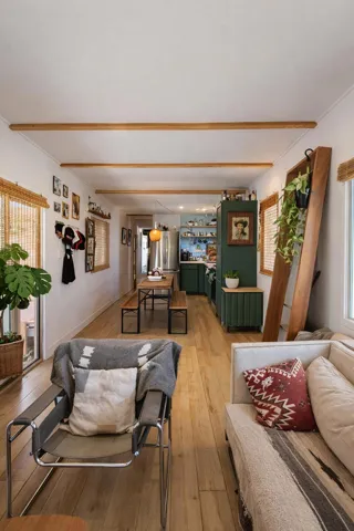 5b8de6b4-9118-4378-ac9a-0fd5c3379c44