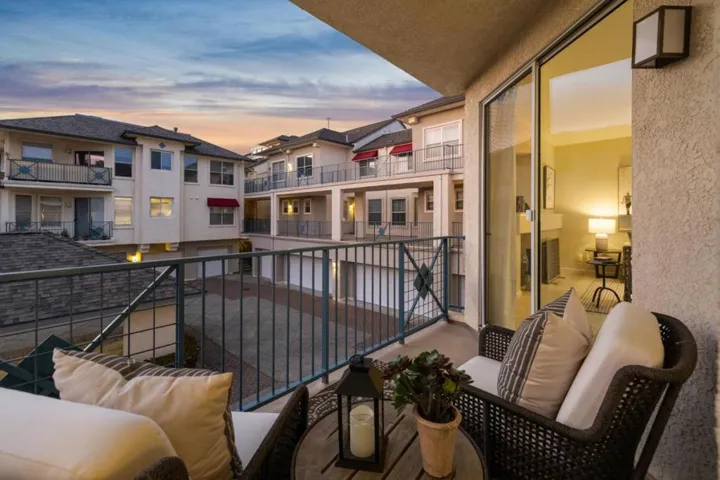 100 Baltic Circle 128, Redwood City, California 94065