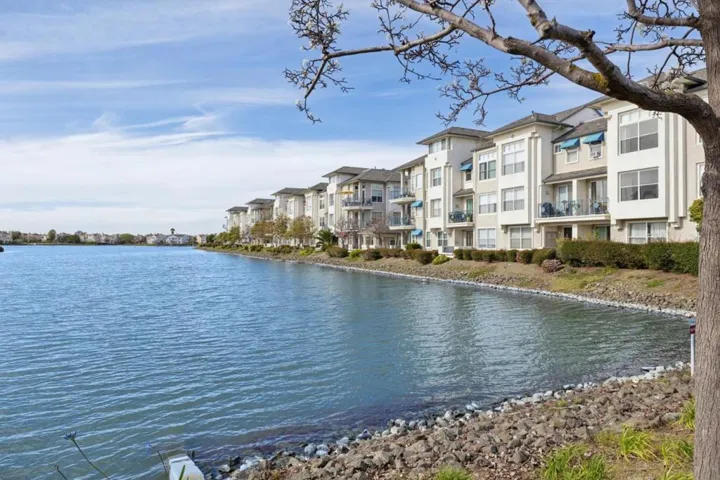 100 Baltic Circle 128, Redwood City, California 94065