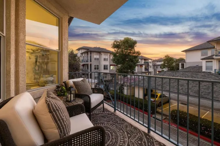 100 Baltic Circle 128, Redwood City, California 94065