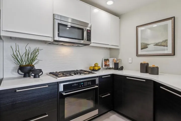 100 Baltic Circle 128, Redwood City, California 94065