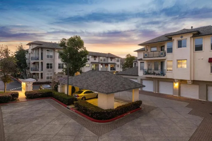 100 Baltic Circle 128, Redwood City, California 94065