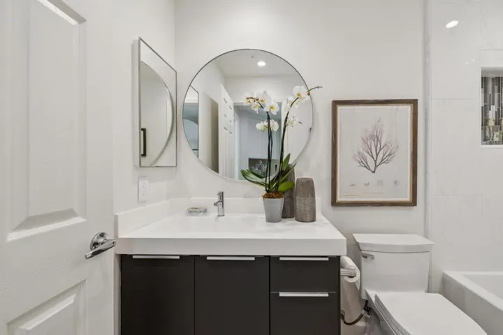 100 Baltic Circle 128, Redwood City, California 94065