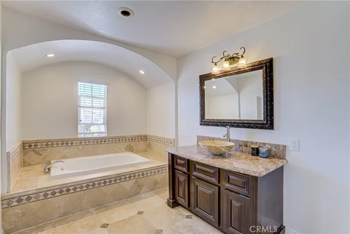 junior master bathroom
