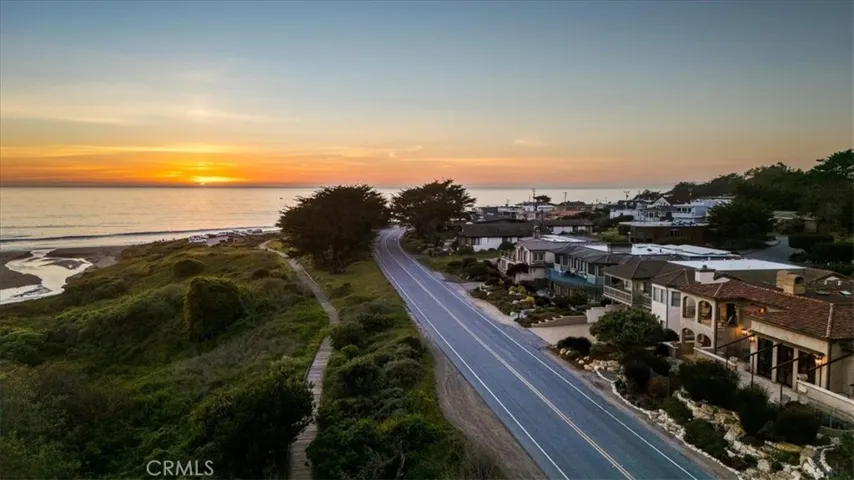 Here you can see the Moonstone Beach boardwalk.