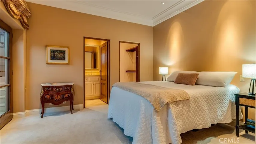 Third bedroom has an en-suite bathroom with bathtub/shower combination and walk-in closet.