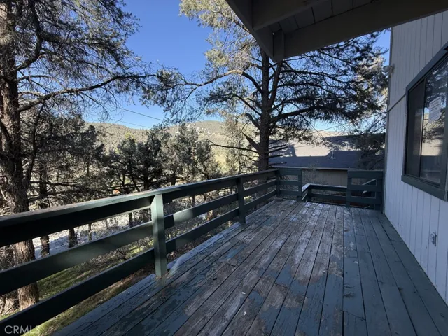 9216 Whispering Pines Road, Frazier Park, California 93225
