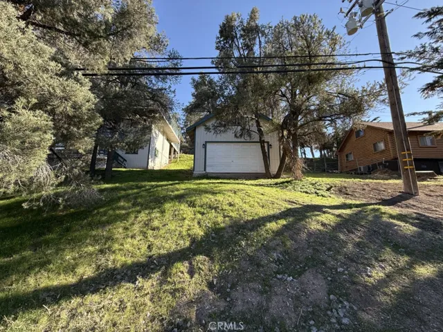 9216 Whispering Pines Road, Frazier Park, California 93225