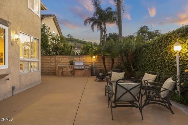 10-web-or-mls-Upmarket Media-445Cre - tw