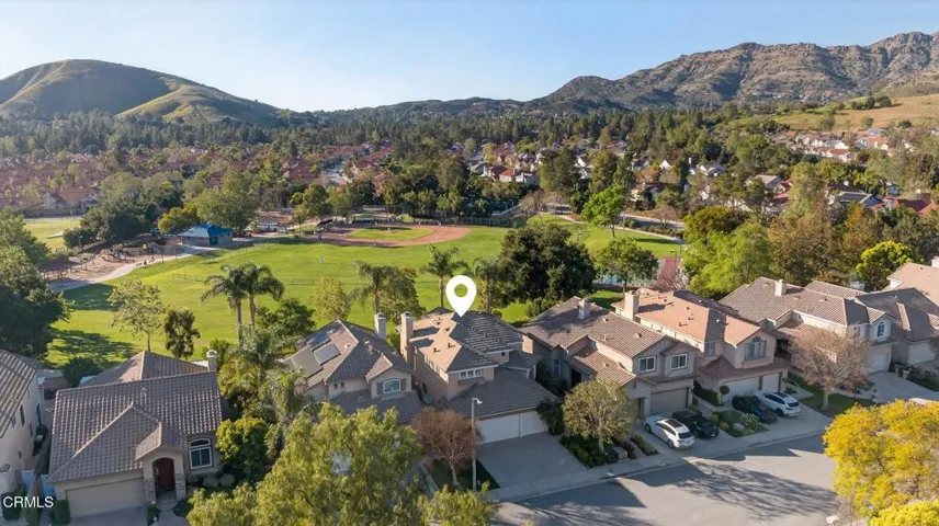 57-web-or-mls-Upmarket Media-445Cre-aer0