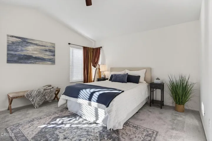 33-web-or-mls-Upmarket Media-445Cre081