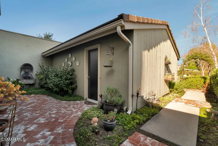 3831 Lake Harbor Ln-HsHProd-13