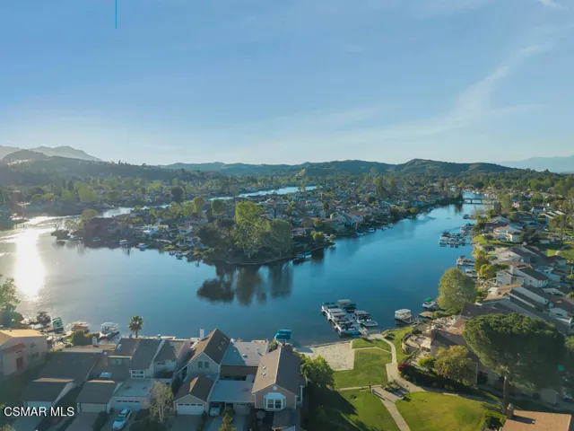 3831 Lake Harbor Ln-HsHProd-9