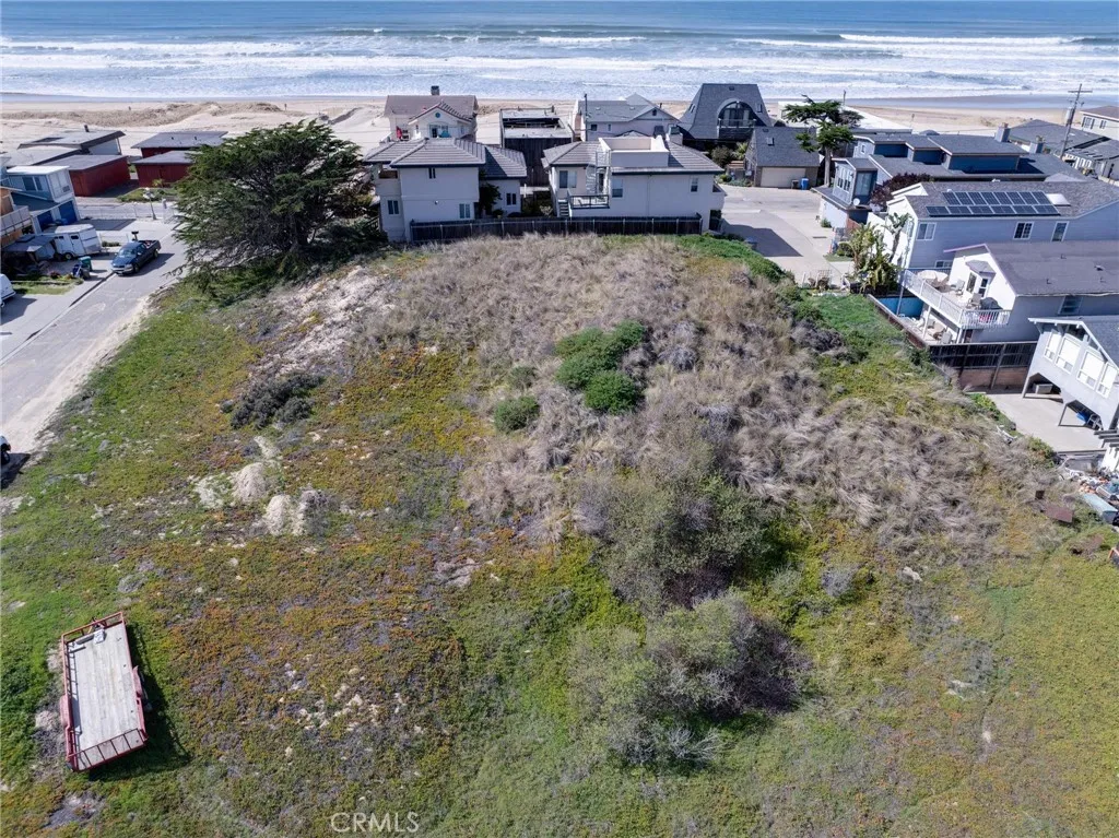 321 Sandpiper is the most westerly lot