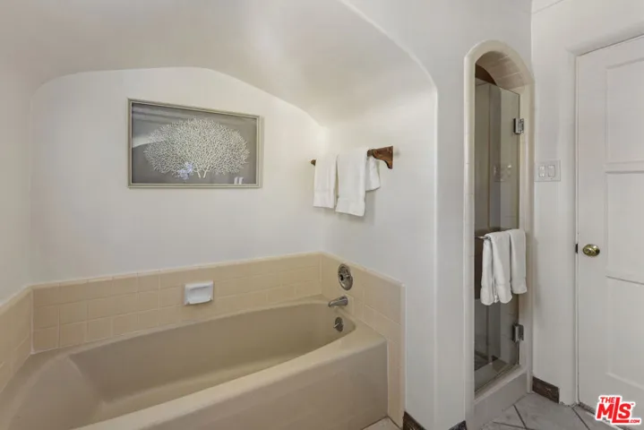 Upstairs hall bath shower & tu