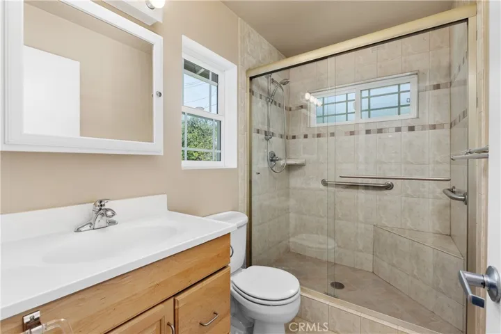 BATHROOM IN GRANNY SUITE