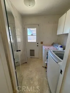 Laundry room and door to Back Yard