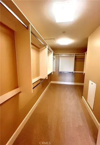 Walk-in Closet