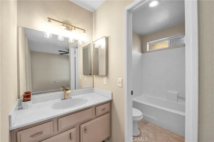 967 Woodland, Hemet, California 92545