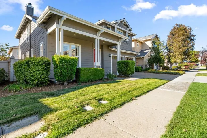 2004 Gossamer Avenue, Redwood City, California 94065