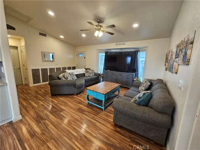 8199 Plane View, Paso Robles, California 93446