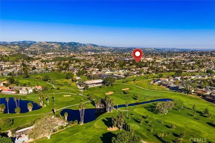 With-in walking distance of the Paso Robles Golf Club.