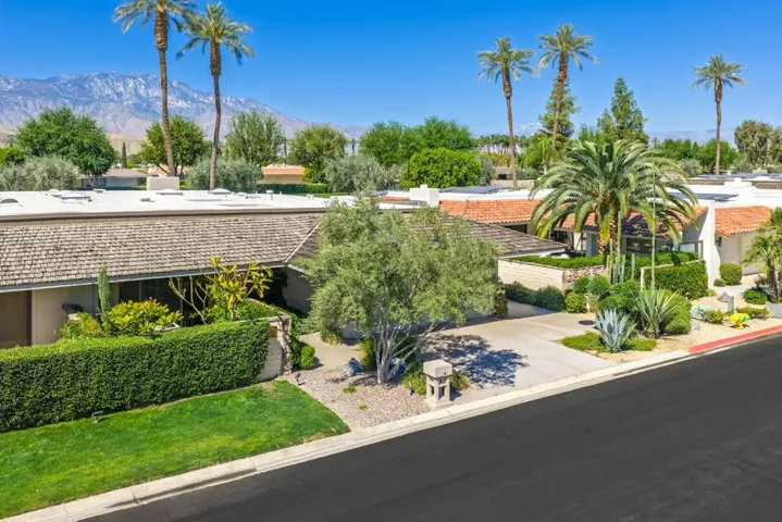 02-Photo-2