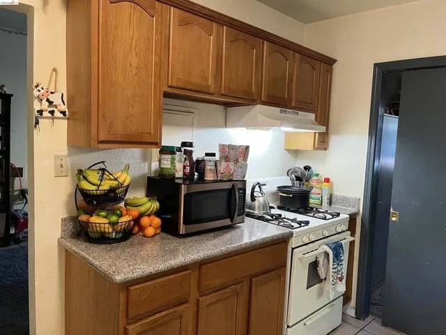 #381A Kitchen
