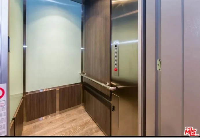 Private Elevator in the Unit