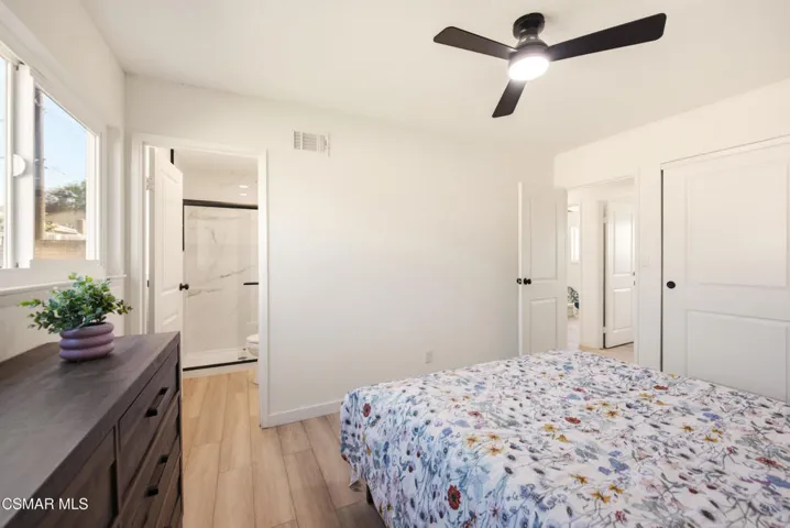 952 Moffatt Cir. Simi Valley, CA 93065