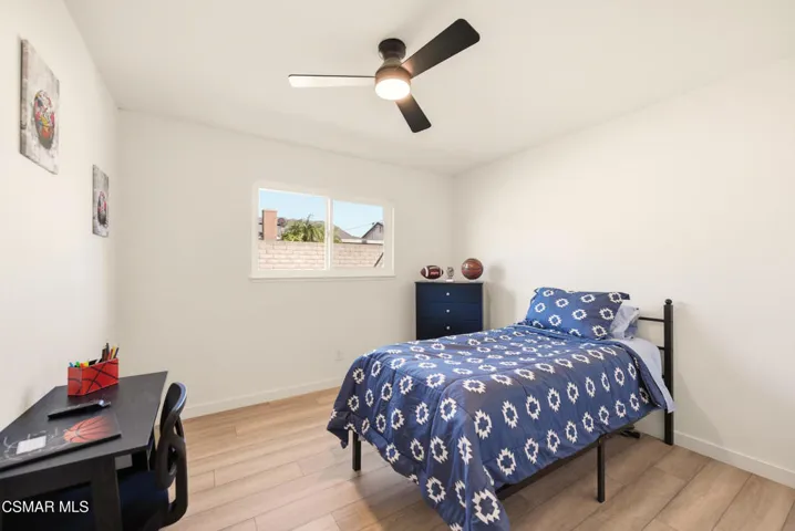 952 Moffatt Cir. Simi Valley, CA 93065