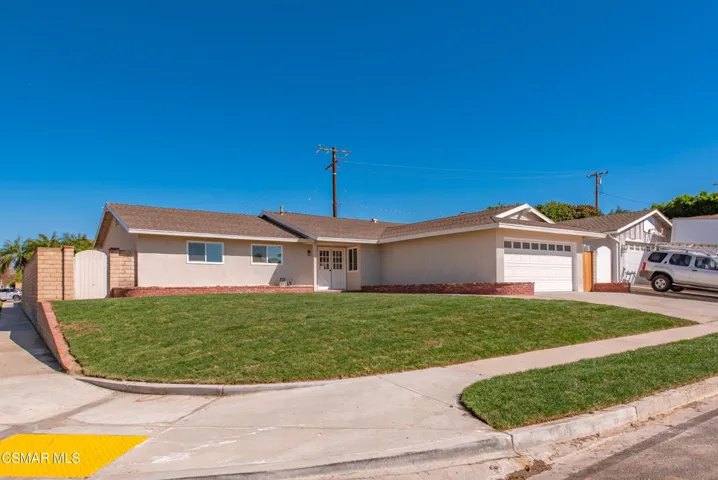 952 Moffatt Cir. Simi Valley, CA 93065