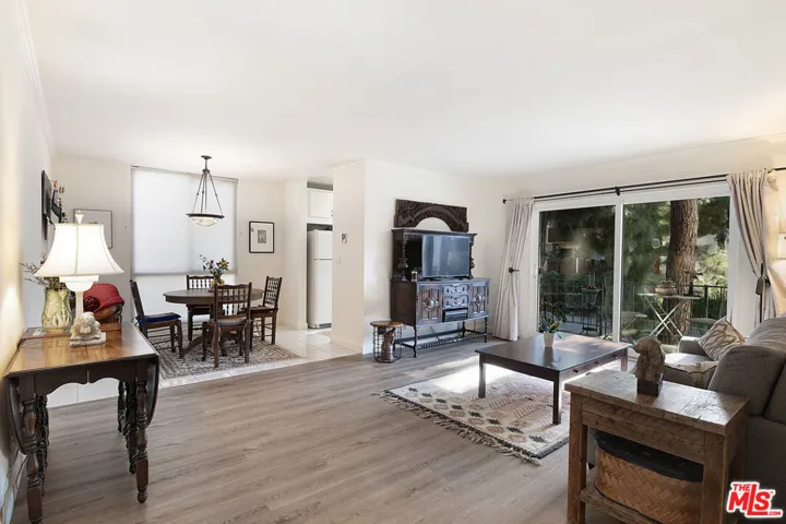 5625 Windsor Way 107, Culver City, California 90230