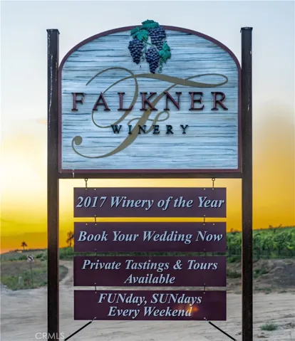 Excellen Visibility and Access on Calle Contento, just north of Rancho California Road