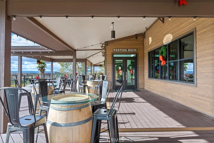 Large Tasting Room Patio with Views