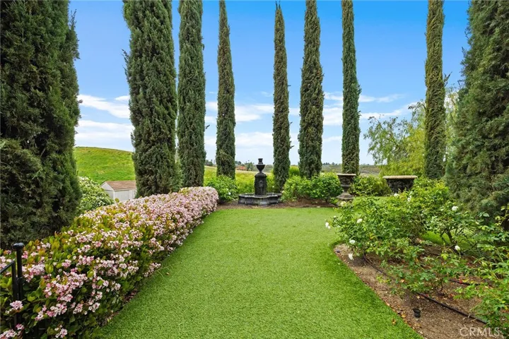 Romantic Walkway to Wedding Venue