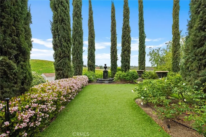Romantic Walkway to Wedding Venue
